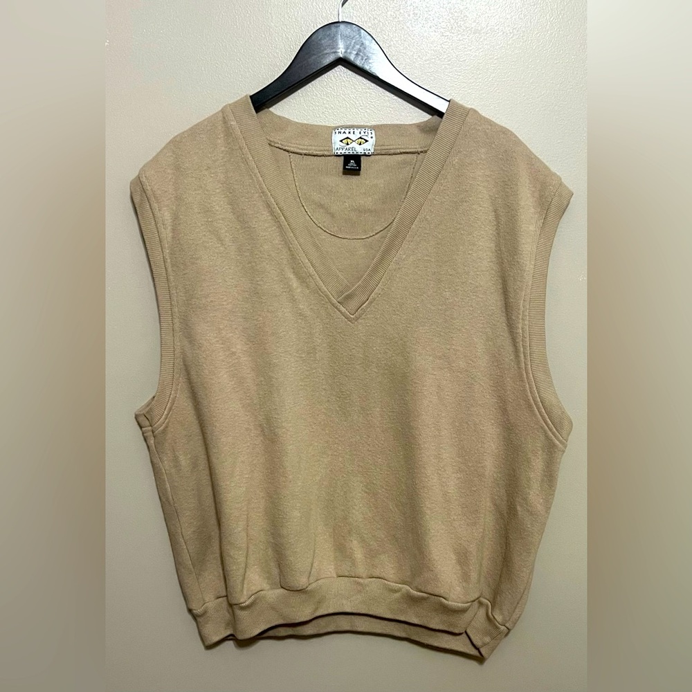 Snake Eyes Apparel men’s v-neck Sweater Vest tan - sweatshirt material Size XL